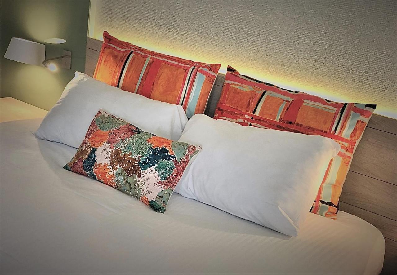 Logis Hotel & Restaurant Les Mouettes - Larmor Plage, Proche De Lorient Buitenkant foto